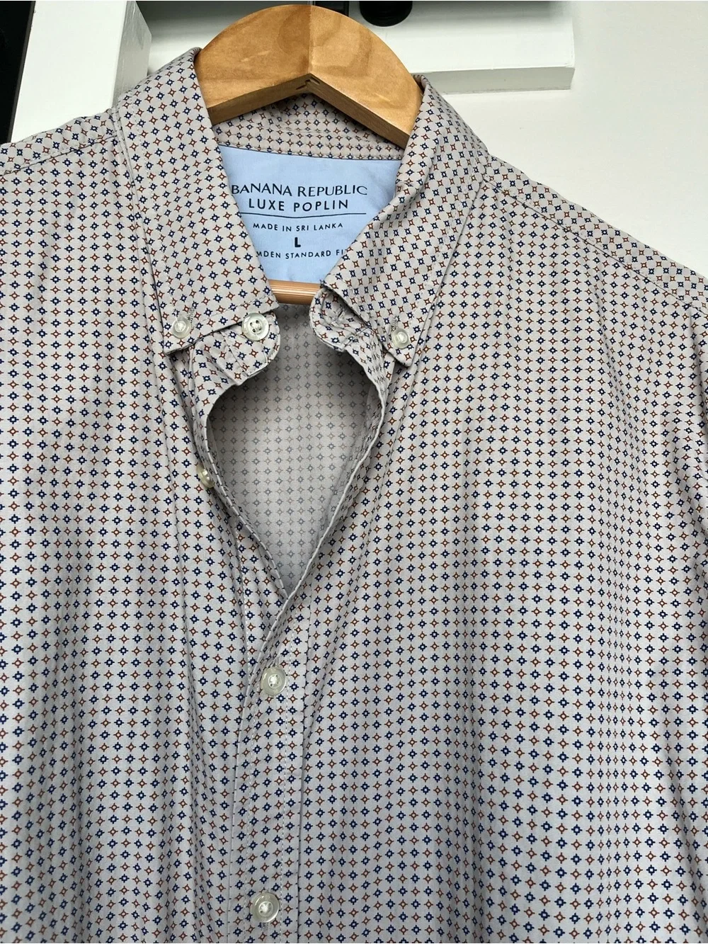 Men’s Long Sleeve Button Down Shirts. (Banana Republic/Gap) Cotton/Linen